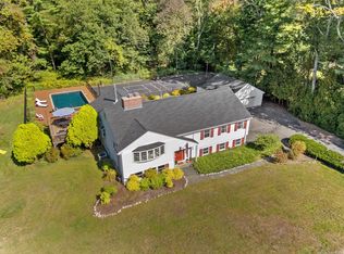 100 Rosewood Rd, Avon, CT 06001