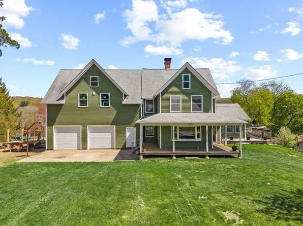 135 Maple Avenue, Montville, CT 06382