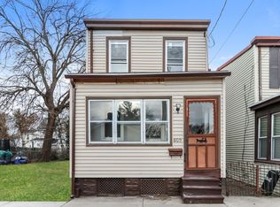 809 Cumberland St, Gloucester City, NJ 08030