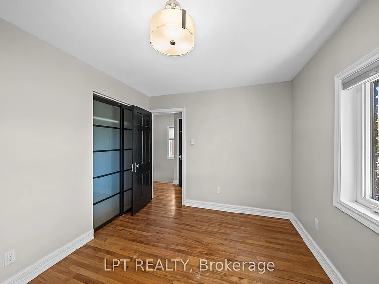 126 Blackburn Ave — Photo 26