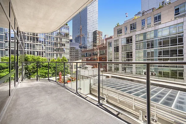 Sold by Stribling | media 5