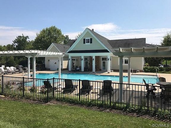 2nd image of 2901 Murano Way #D