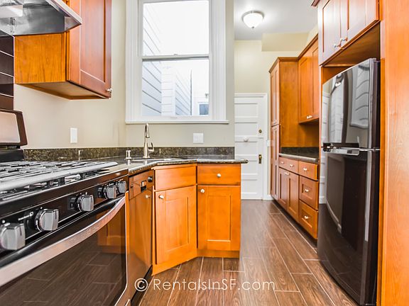 3rd image of 2332 Jones St APT 3