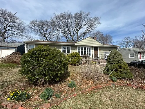 49 Bentley Rd Photo 1