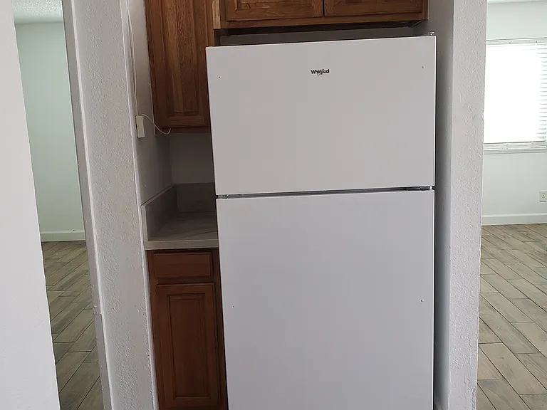 38503 Larkin Ave — Photo 3