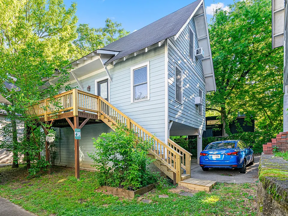 88 Lucy St SE #C