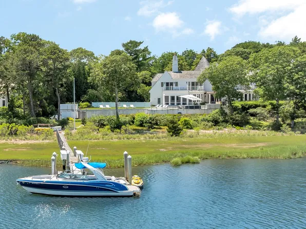 25 Oyster Way, Barnstable, MA 02630