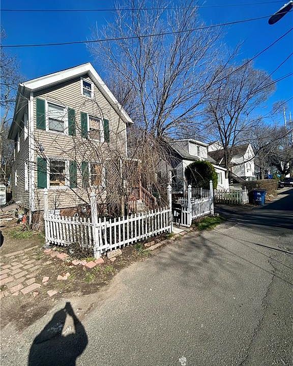 30 Chamberlain Pl East Haven, CT, 06512 Apartments for Rent Zillow