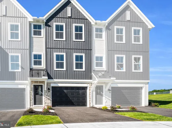 6 Morgan Cir #12-03, Carlisle, PA 17015