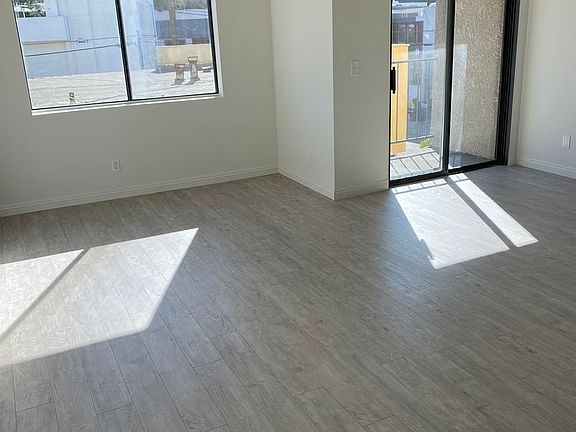 2nd image of 4225 Del Mar Ave APT 215