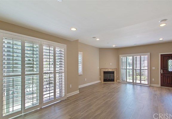 5th image of 10809 Hortense St Unit 1