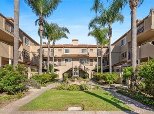 606 Lake St APT 24, Huntington Beach, CA 92648