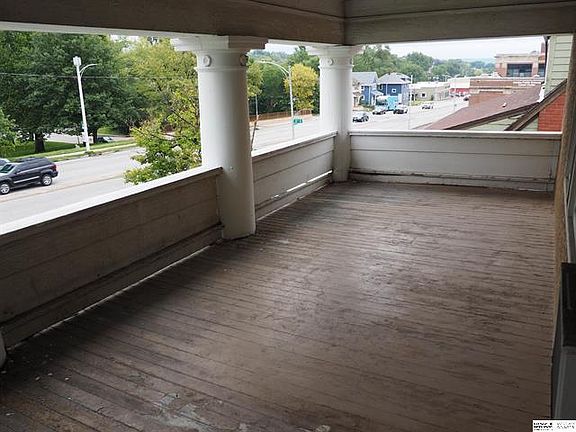 2nd image of 3317 Cuming St