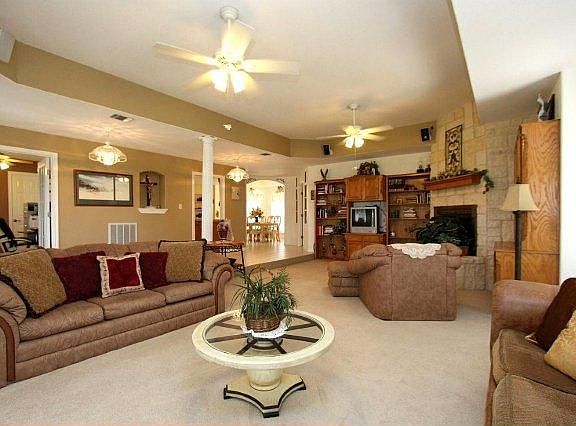 5th image of 4512 Wind Hill Ct E