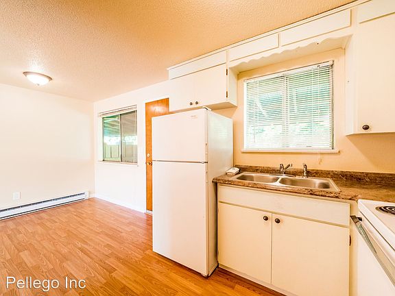 4th image of 729 8th Avenue Pl NW