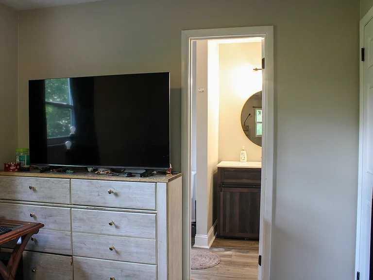 1806 Glenwick Dr — Photo 7