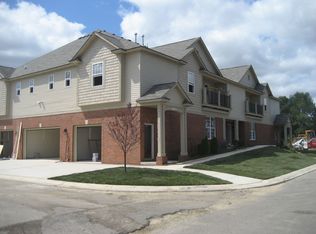 5728 Norway Spruce Dr, Shelby Twp, MI 48317