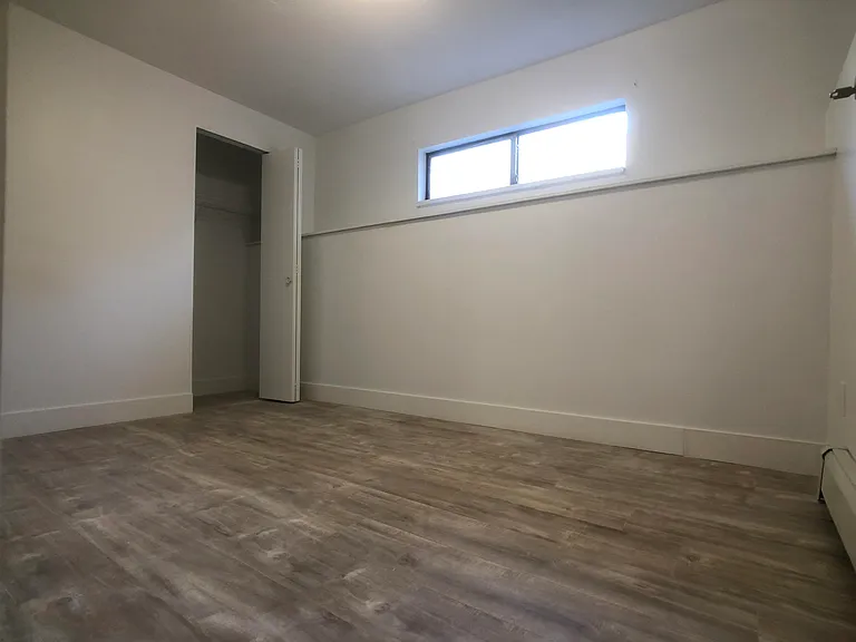 7841 Woodhurst Dr #BASEMENT — Photo 7