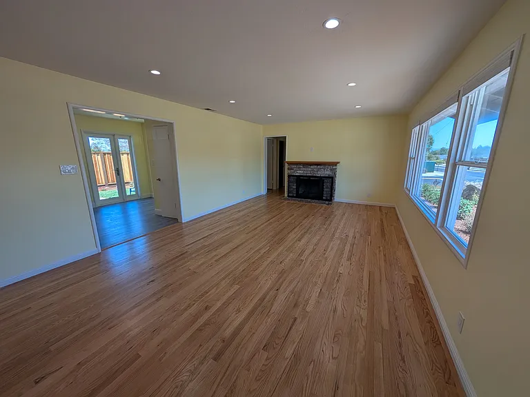 15441 Woodard Rd — Photo 3