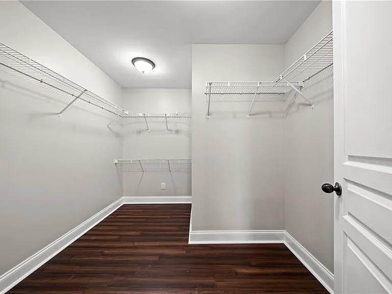 100 Kasey Dr — Photo 21