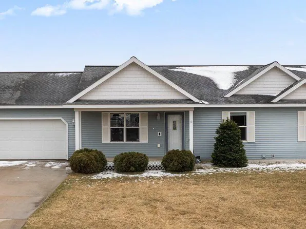 1766 Kymbra Ln, Traverse City, MI 49685