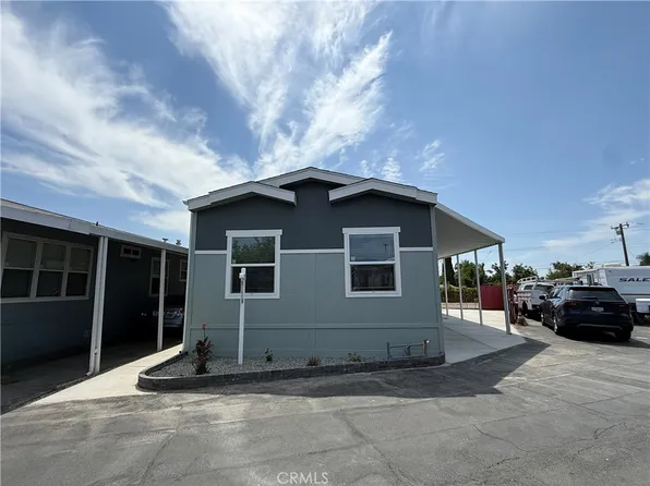 600 W Gladstone St #22, Azusa, CA 91702