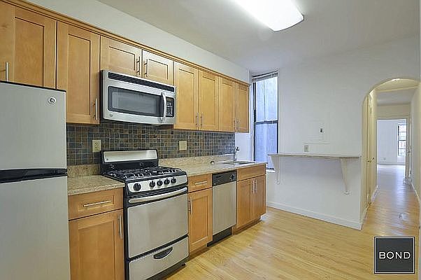 1st image of 1458 2nd Ave APT 5S