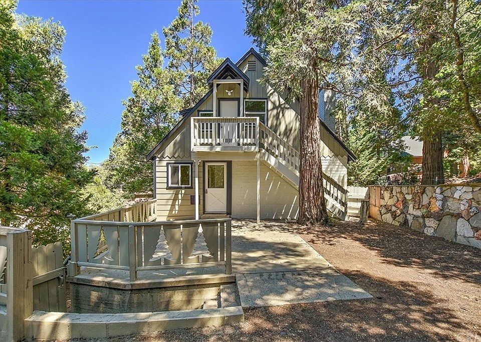 1st image of 26391 Forest Ln