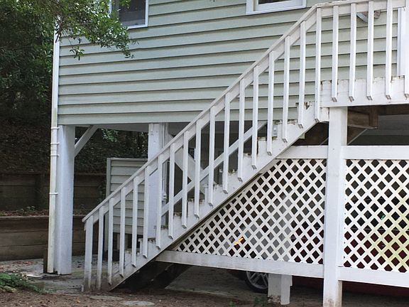 2nd image of 101 Dorothy Ct