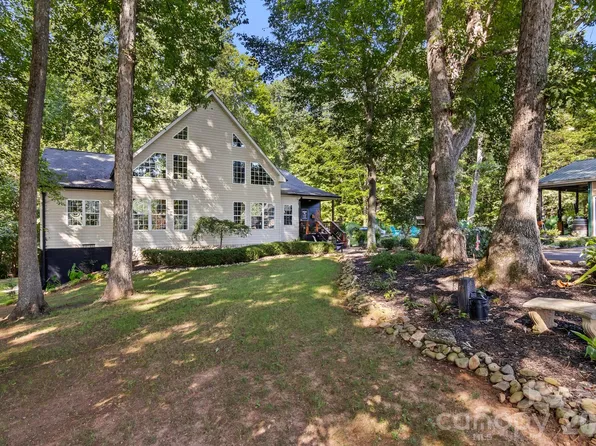 613 Perry Rd, Troutman, NC 28166