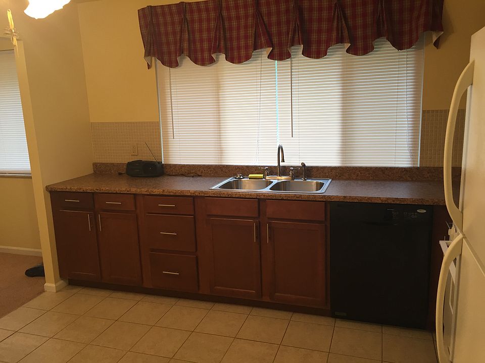 1st image of 256 Village Creek Dr