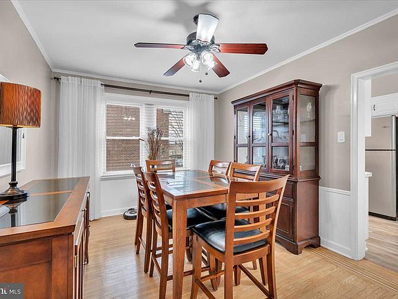 4th image of 1228 Devereaux Ave