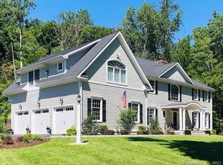 2 Misty Brook Ln, New Fairfield, CT 06812