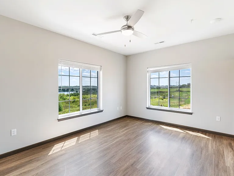 2873 Spring Rose Cir #202 — Photo 9