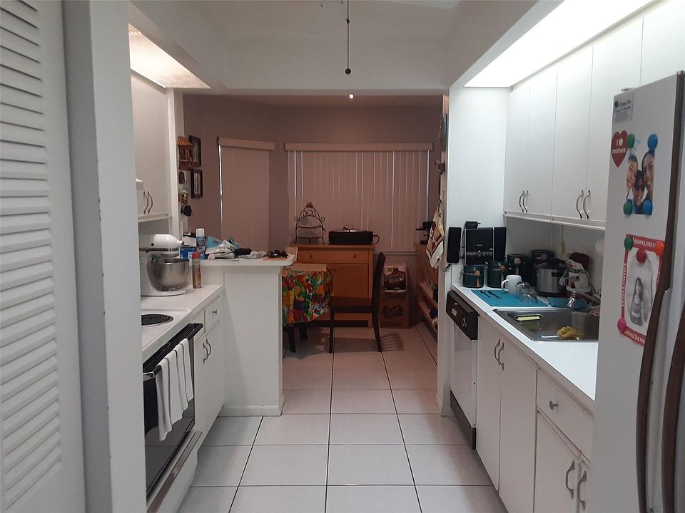 2nd image of 100 SW 130th Terrace #205C