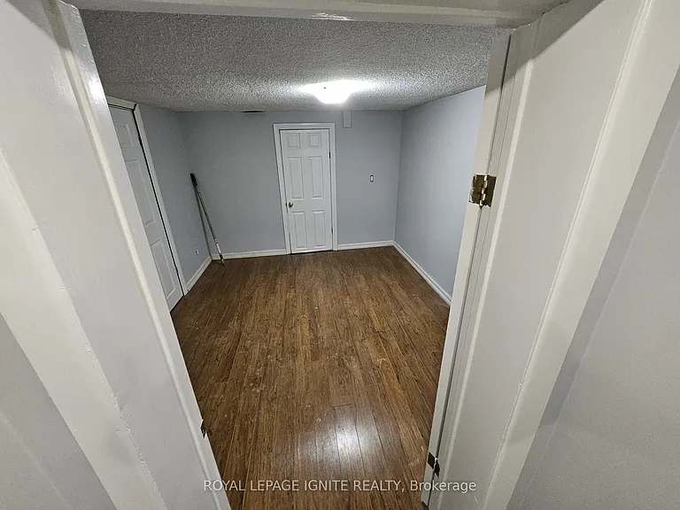 48 Westcroft Dr #BASEMENT — Photo 11