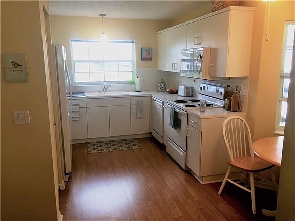 5th image of 740 Lake Orchid Cir Unit 740-209