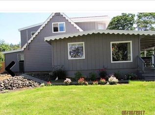 631 Nob Hill Rd, Roseburg, OR 97471