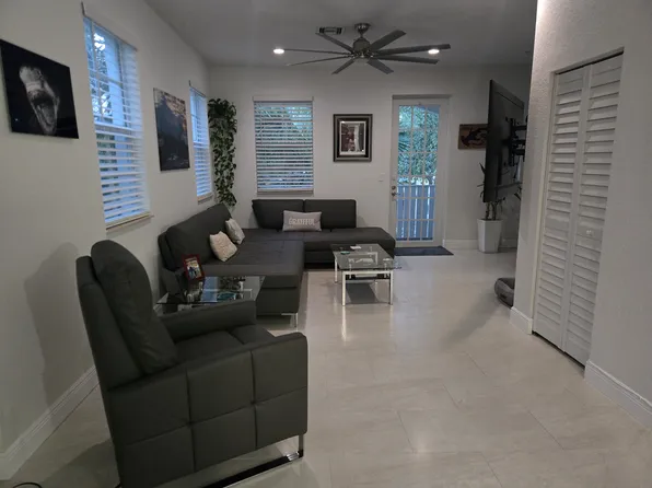 140 Seagrape Dr APT 108, Jupiter, FL 33458