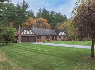 21 Saddle Ln, Groton, MA 01450