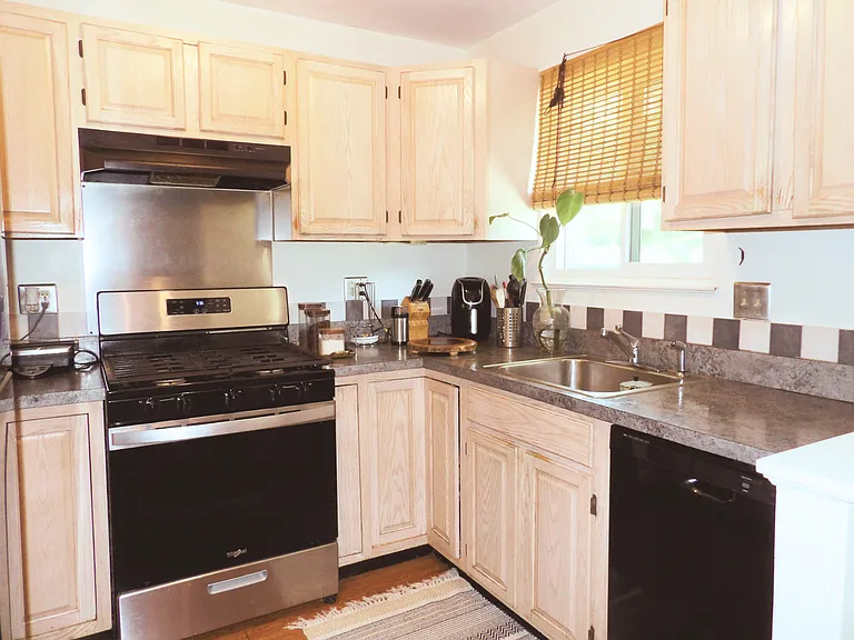 707 Timber Ln — Photo 4
