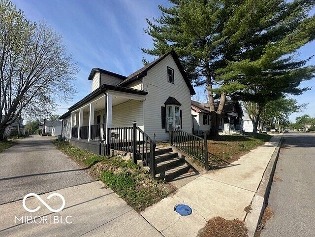 1st image of 415 W Jefferson St
