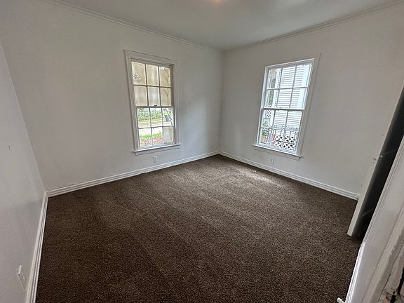 5th image of 3325 Judson St