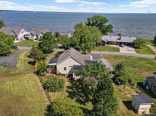 3304 Riverview Dr, Colonial Beach, VA 22443