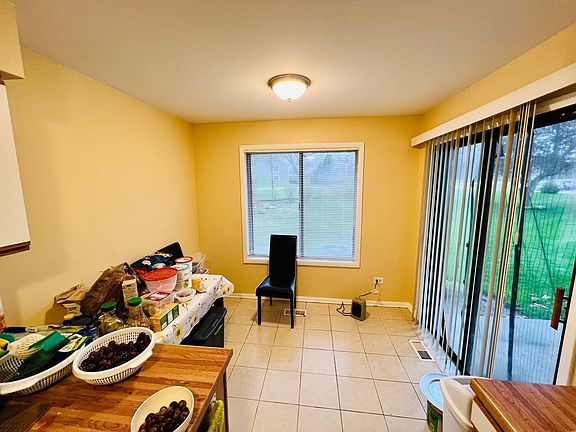 4th image of 690 Cross Creek Dr #Aa10