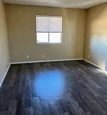 16320 Orick Ave #4 — Photo 7