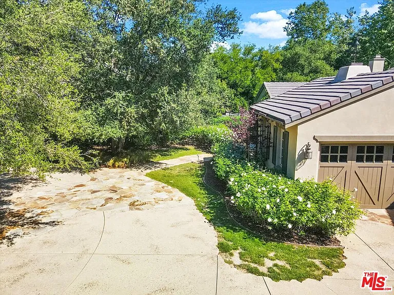 29734 Mulholland Hwy — Photo 59