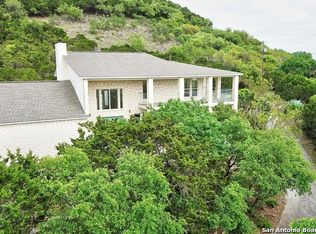 240 Forest Ridge Dr, Lakehills, TX 78063