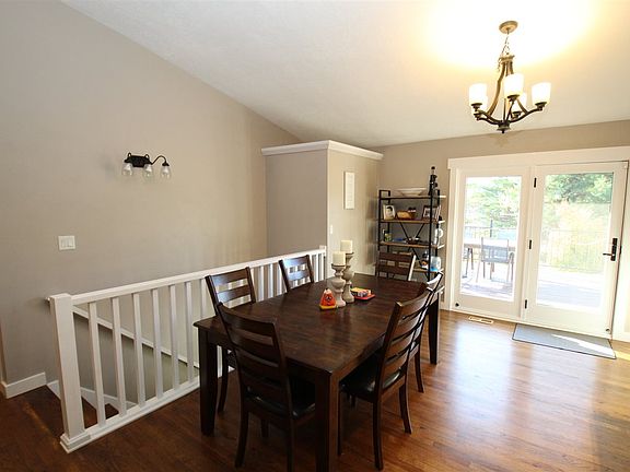 3rd image of 7958 Cricklewood Dr