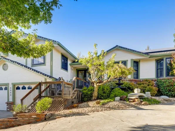 2952 Royce Dr, Rescue, CA 95672